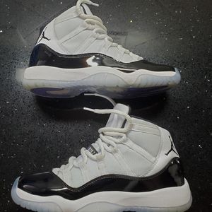 Nike Air Jordan 11 XI Retro Concord,Size 6Y / 7.5